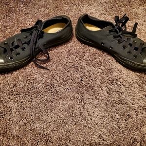 All black low top converse shoes